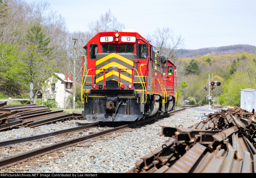 BB 13 heading east
